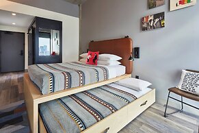 Moxy Columbus Short North