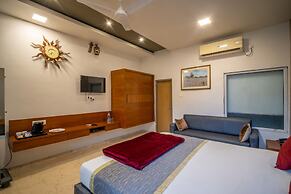 Hotel Natraj & Resort