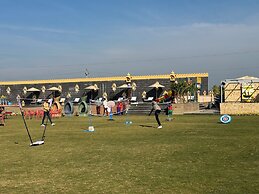 Hotel Natraj & Resort