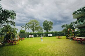 Hotel Natraj & Resort