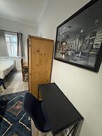 Golders Park Hotel