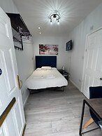 Golders Park Hotel
