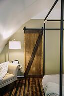 The Old Catskill Game Farm Inn