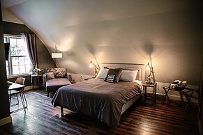 The Old Catskill Game Farm Inn