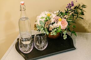 The Old Catskill Game Farm Inn