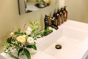 The Old Catskill Game Farm Inn