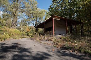 The Old Catskill Game Farm Inn