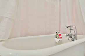 The Lancaster Manor B&B