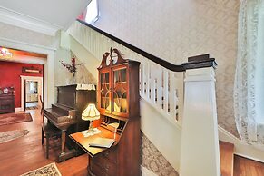 The Lancaster Manor B&B