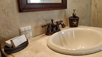 The Lancaster Manor B&B