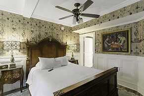 Casablanca Inn on the Bay