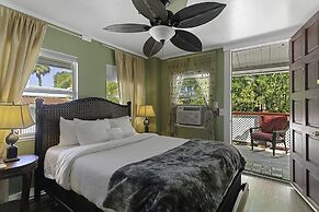 Casablanca Inn on the Bay