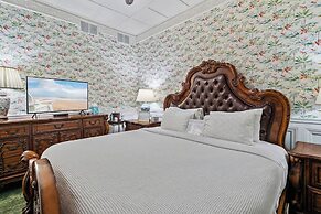 Casablanca Inn on the Bay