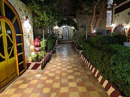 Elphardous Hotel