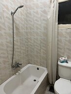 Elphardous Hotel