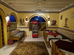 Elphardous Hotel