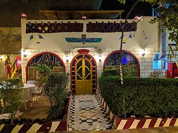 Elphardous Hotel