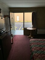 Travelers Inn
