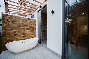 The Watermark Beachside Hotel