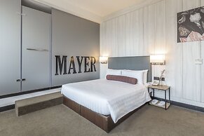 Mayer Inn