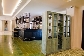 Jambuluwuk Thamrin Hotel