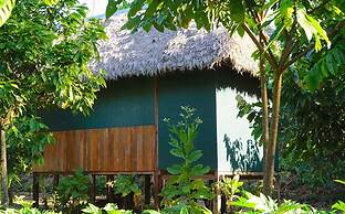 Area de Conservacion Bahuaja - Ecolodge