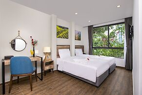 Golden Lotus Central Hotel