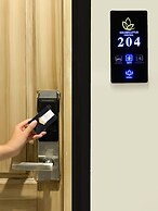 Golden Lotus Central Hotel