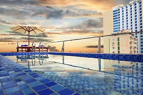 Golden Lotus Central Hotel