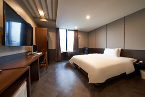 BON Hotel