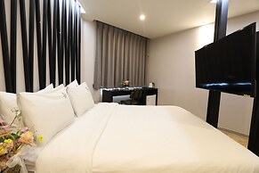 BON Hotel