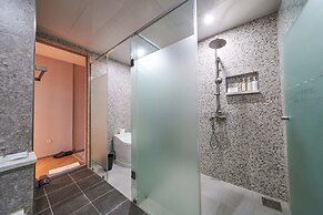 BON Hotel