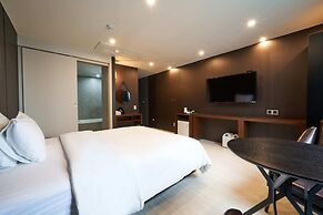 BON Hotel