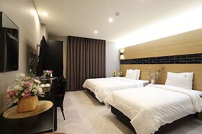 BON Hotel