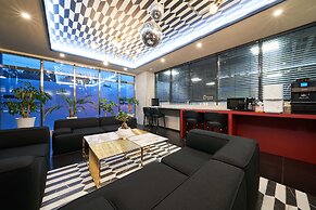 BON Hotel
