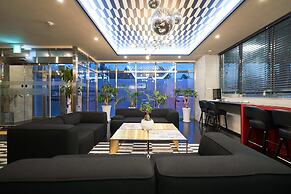 BON Hotel