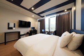 BON Hotel