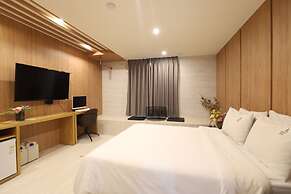 BON Hotel