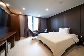 BON Hotel