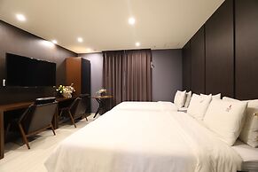 BON Hotel