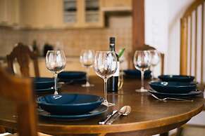 Golden Angel Apartment