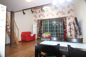 Gyeongju Raspberry Pension