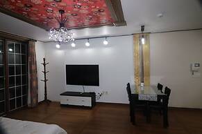 Gyeongju Raspberry Pension