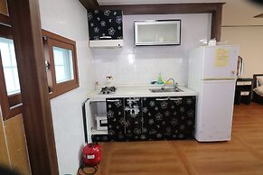 Gyeongju Raspberry Pension