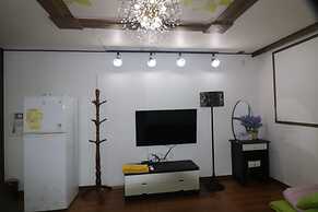 Gyeongju Raspberry Pension