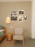 Lem's Apartment & Coffee