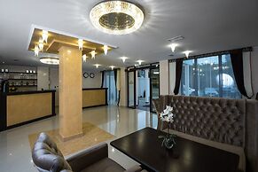 Hotel De Paris