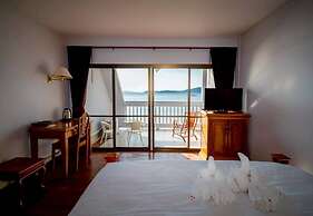 Jansom Beach Resort Ranong