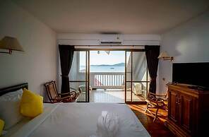 Jansom Beach Resort Ranong