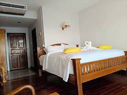 Jansom Beach Resort Ranong